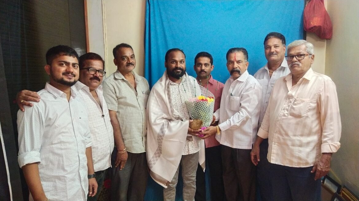 राजेंद्र पेडणेकर यांचा वाढदिवस अनोख्या पध्दतीने साजरा
