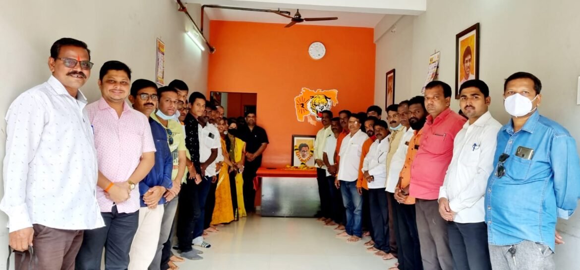 कणकवलीत बाळासाहेब ठाकरे यांची जयंती साजरी