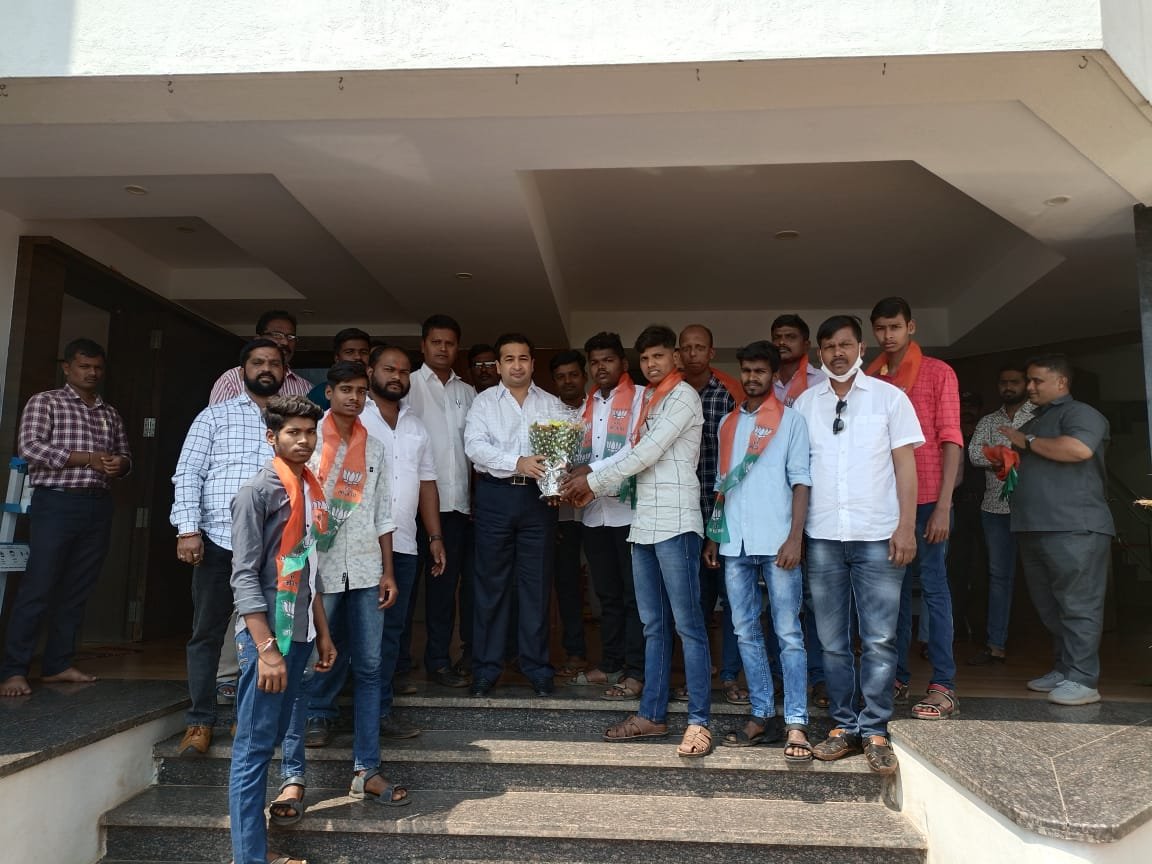 वागदे शिवसेना कार्यकर्त्यांचा भाजपात प्रवेश आ.नितेश राणे यांच्या उपस्थितीत प्रवेश