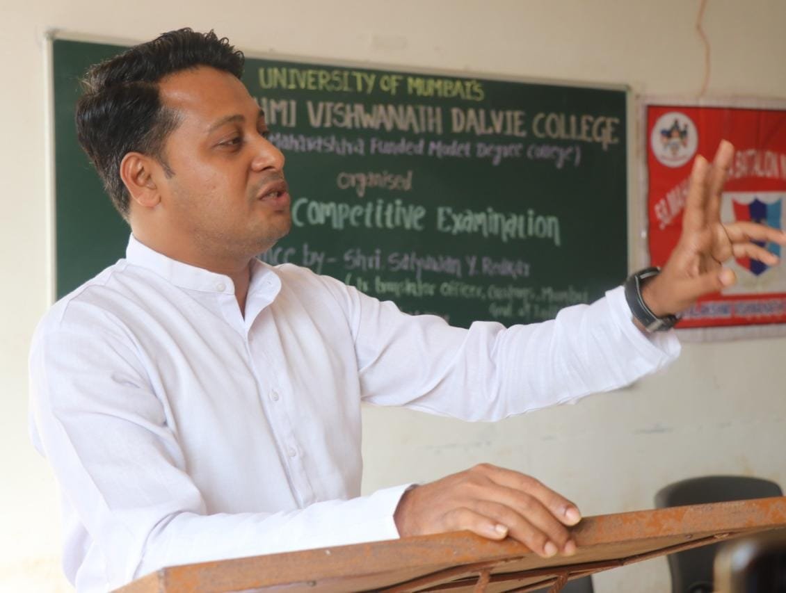 यशाने हुरळून जावू नका आणि अपयशाने खचून जाउ नका ; सत्यवान रेडकर