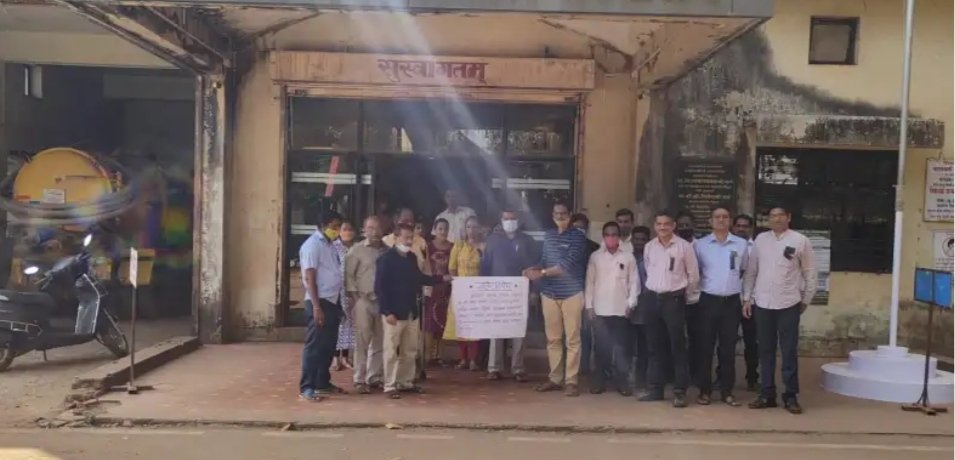 शाई फेक प्रकरणी कणकवली नगरपंचायत अधिकारी – कर्मचाऱ्यांचे काम बंद