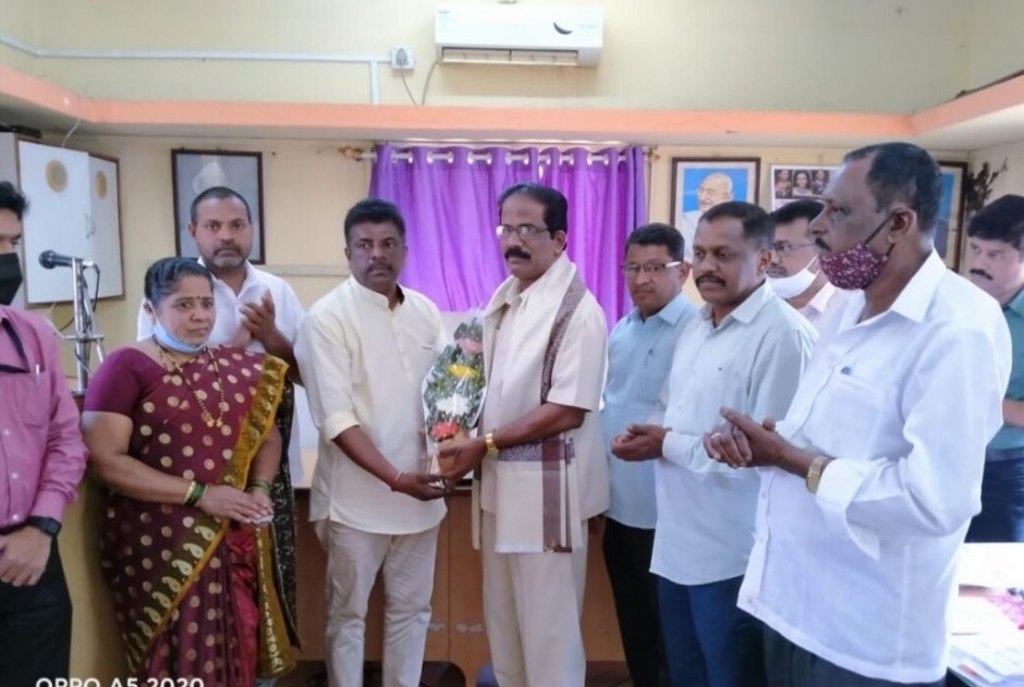 सावंतवाडी पंचायत समितीच्या सभेत जिल्हा बँकेतील नवनिर्वाचित संचालकांचा सन्मान