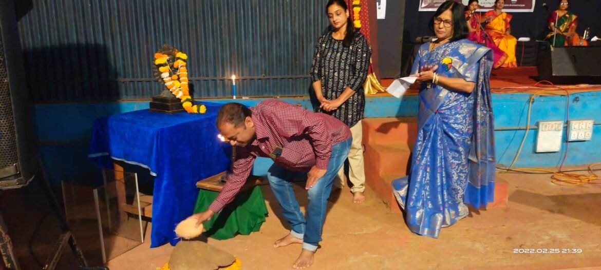कणकवलीकराणी साक्षात अनुभवला बहिणाबाईंच्या कवितांचा अक्षर नजराणा