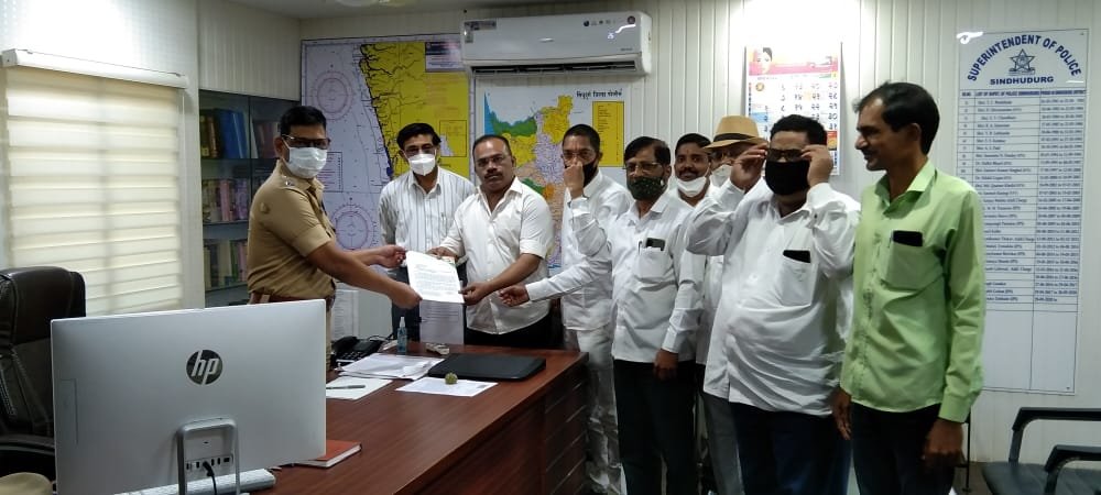 जि.प.च्या वॉटर प्युरीफायर घोटाळ्याची आर्थिक गुन्हे शाखेकडून चौकशी करावी.;राष्ट्रवादी काँग्रेस शिष्टमंडळाची एसपी आणि जि. प. सीईओं कडे मागणी