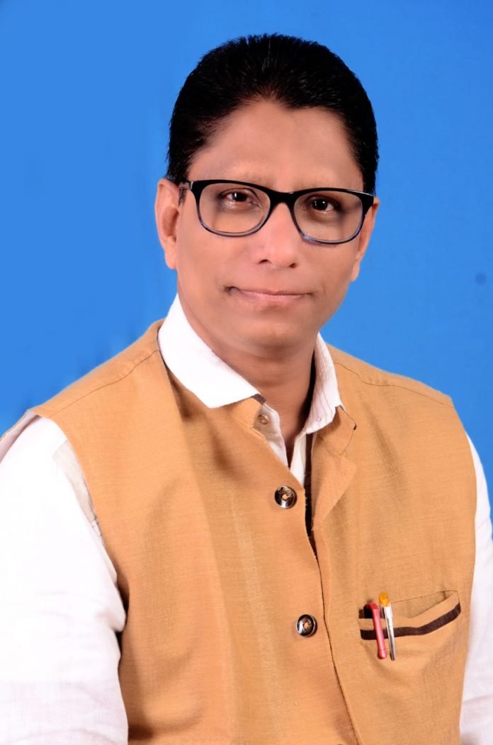 प्रा.डॉ.राजेंद्र मुंबरकर याना PH.Dगाईड म्हणून मान्यता