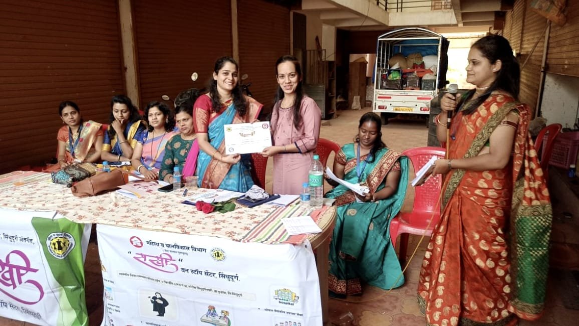 तळेरे येथे महिलांना आरोग्य व कायदेविषयक मार्गदर्शन : विविध कर्तुत्ववान महिलांचा गौरव