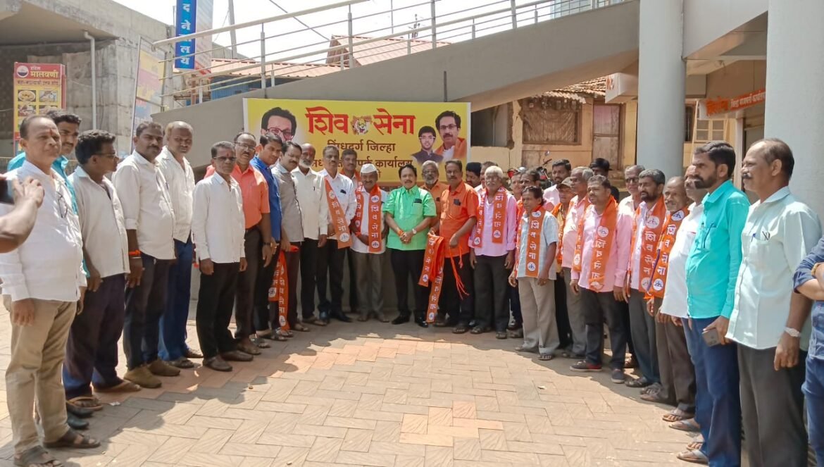 कसवण तळवडे येथील राष्ट्रवादी व इतरांचा शिवसेनेत प्रवेश