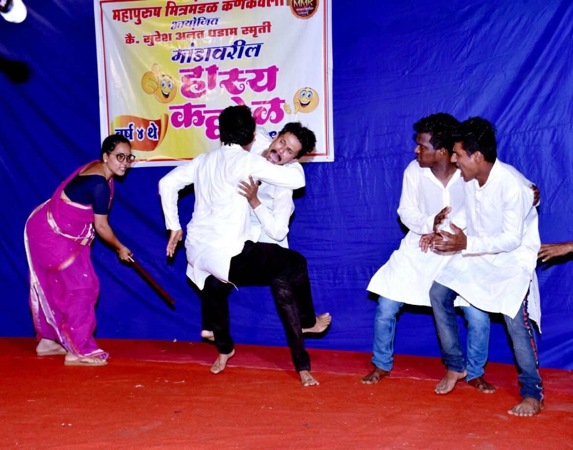 कणकवलीतील मांडावर सोंगांच्या माध्यमातून समाजप्रबोधन