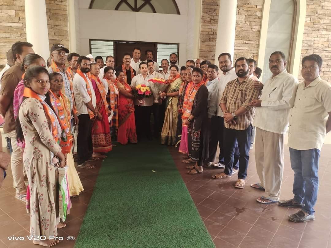 वागदे सरपंच पूजा घाडीगवकर यांचा भाजपात प्रवेश