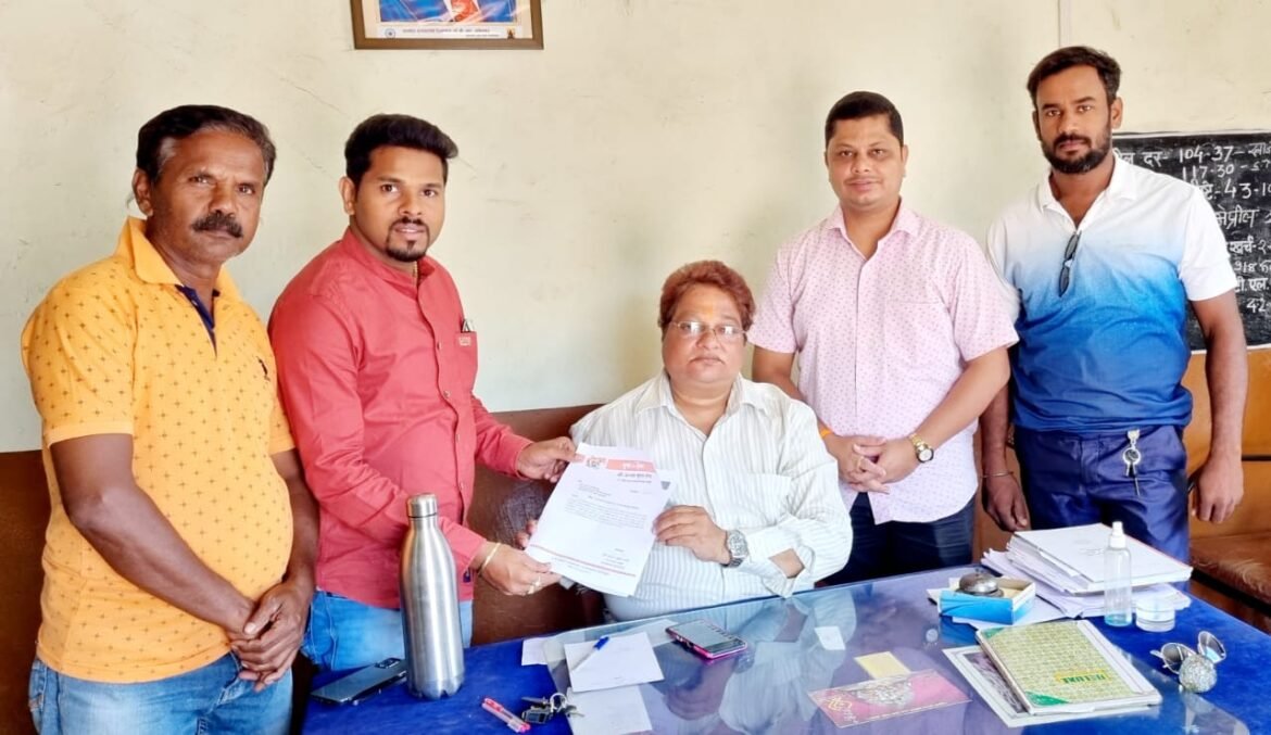 “कणकवली दारीस्ते एसटी सुरु करा”-शिवसेनेची मागणी