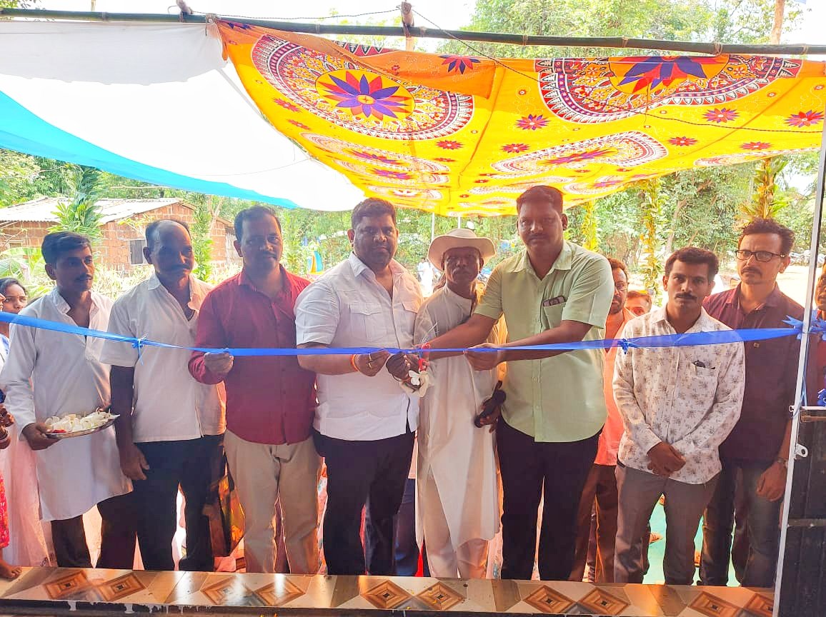 आ. वैभव नाईक यांच्या हस्ते कुंदे आंबेडकरनगर समाजभवनाचे उदघाटन व विकास कामांची भूमिपूजने