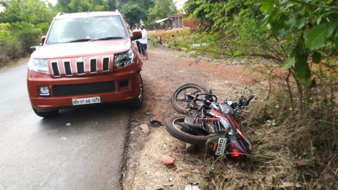 दारुम माळवाडीच्या वळणावर झालेल्या अपघातात दोघे गंभीर