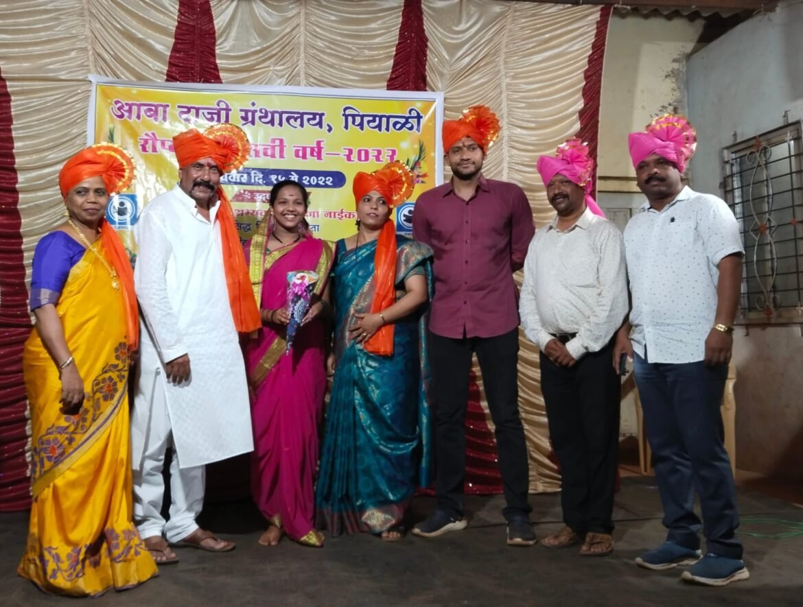 *अण्णा नाईकांच्या हस्ते एकपात्री बालकलाकार आर्या कदम हिचा गौरव*