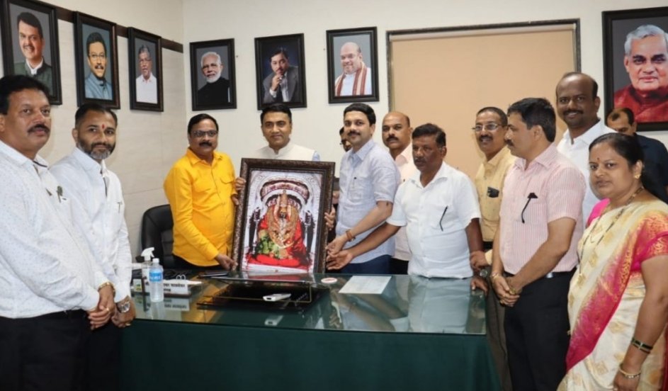 केंद्र सरकारच्या योजना सर्वसामान्यांना पोहचवीण्यात जिल्हा बँकेचे काम कौतुकास्पद