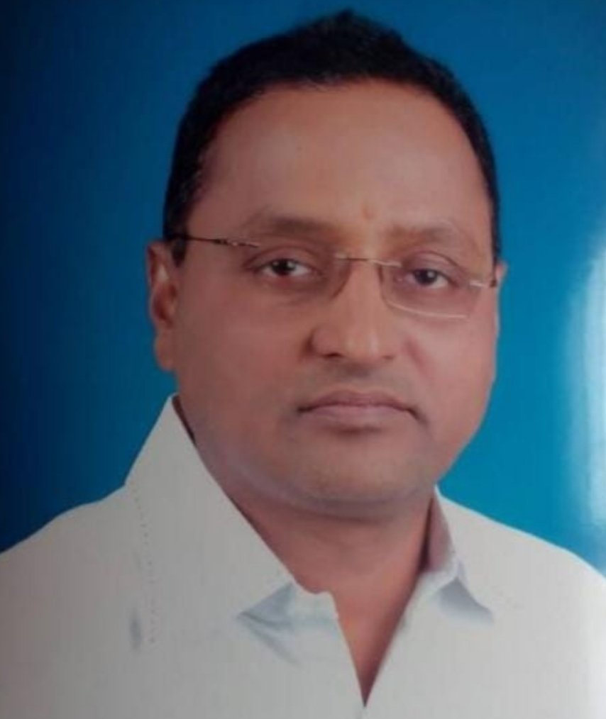 आंबोली सरपंच बाळा पालयेकर यांचे हृदविकाराच्या तीव्र झटक्याने निधन
