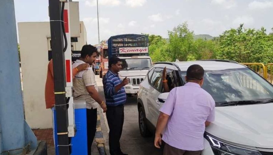 ओसरगाव टोलनाक्यावर टोल वसुली, कामे मात्र अपूर्णच
