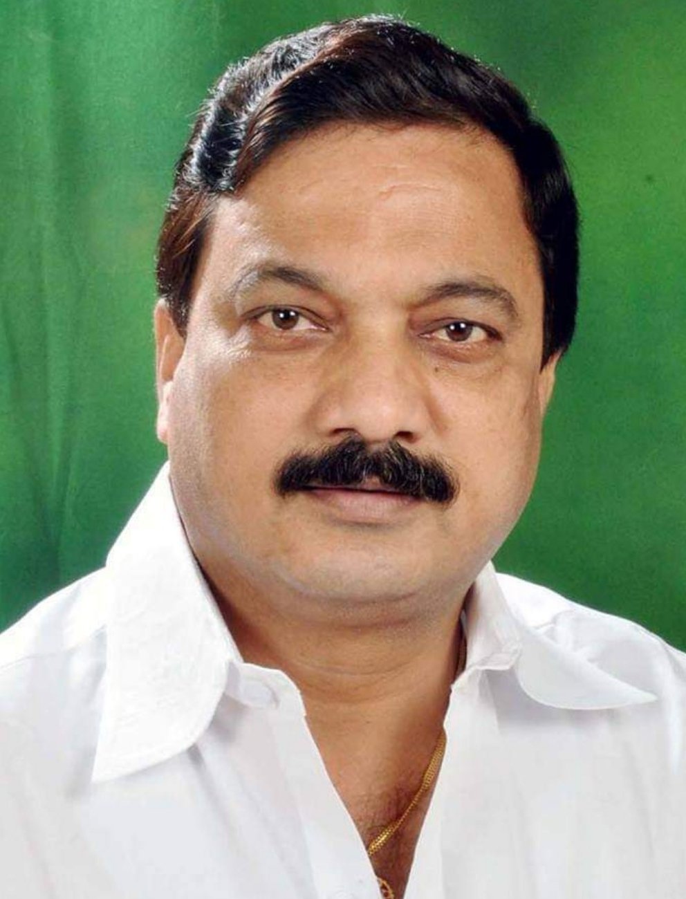 ना.नारायण राणे, खास. विनायक राऊत यांनी टेंडर प्रक्रियेकडे दुर्लक्ष केल्यानेच टोलमध्ये घोळ – परशुराम उपरकर