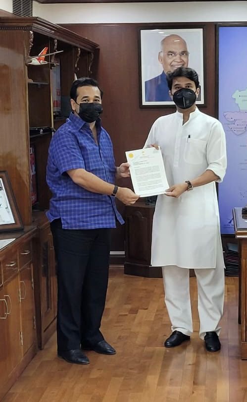 केंद्रीय हवाई उड्डाण वाहतूक मंत्री माननीय ज्योतीरादीत्य सिंधियाजी यांची घेतली भेट