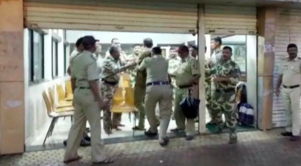 सिंधुदुर्ग जिल्ह्यात केसरकर यांच्या विरोधात शिवसैनिक आक्रमक.