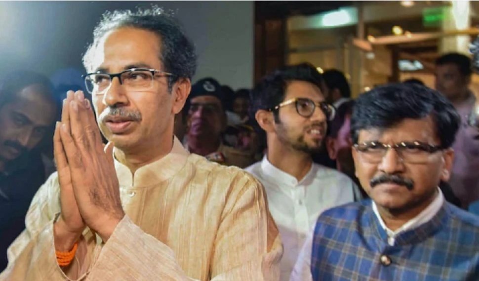 उद्धव ठाकरे यांचा अखेर मुख्यमंत्री पदाचा राजीनामा