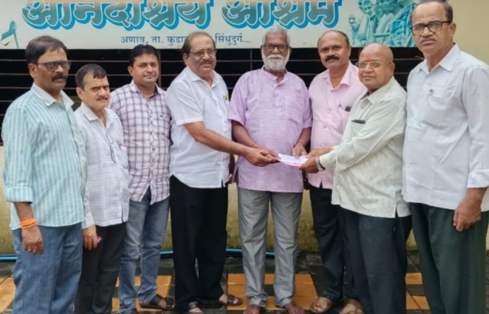 आम. दीपक केसरकर यांच्या वाढदिवसानिमित्त अनाथ आश्रमाला मदत