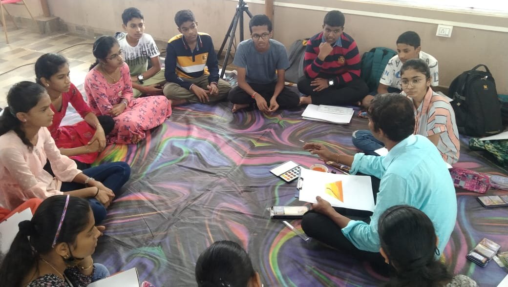 स्वयंदीप चॅरिटेबल ट्रस्ट कणकवली च्या मार्फत चित्रकला परीक्षा कार्यशाळा संपन्न