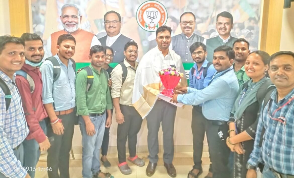 भाजपा वैद्यकीय आघाडी कडून समाजविकास अधिकाऱ्यांना न्याय*