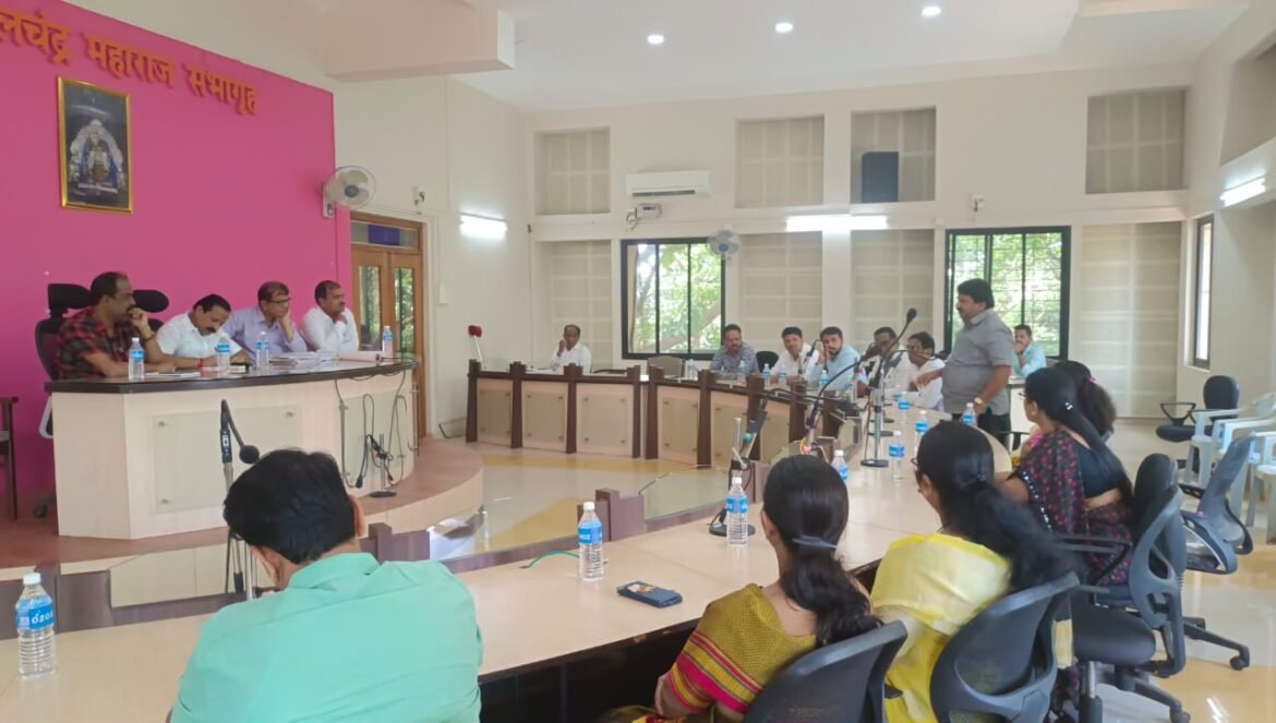 कणकवली शहरातील नागरिकांना अधिकृत घर बांधता यावे असा आराखडा बनवा राष्ट्रवादी नगरसेवक अबीद नाईक