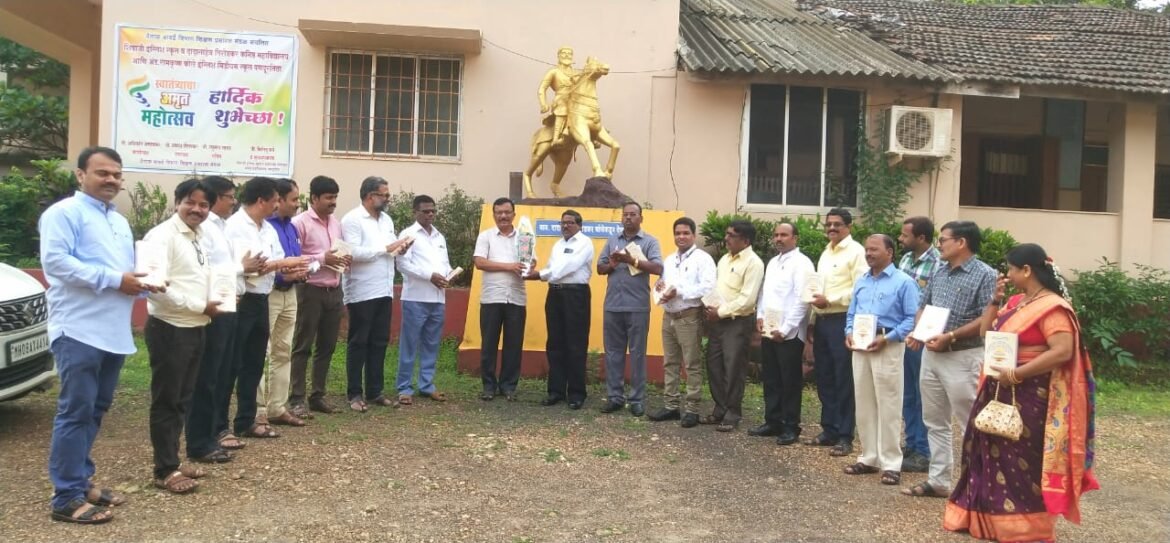 कोकण शिक्षक मतदार संघातील मतदार धनाजी पाटील यांची सिंधुदुर्ग जिल्ह्याच्या पदाधिकाऱ्यांची भेट