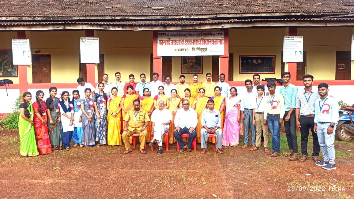 कासार्डे माध्य. विद्यालय मुख्यमंत्रीपदी कु.कस्तुरी मुंडले तर उपमुख्यमंत्रीपदी कु. कोमल पाताडे यांची बिनविरोध निवड