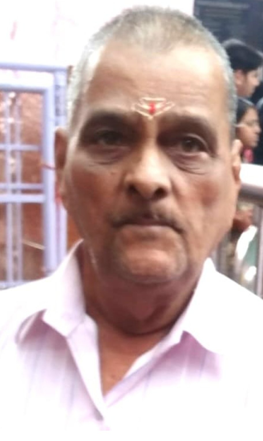 मळेवाड कोंडूरे गावचे उपसरपंच हेमंत मराठे यांना पितृशोक