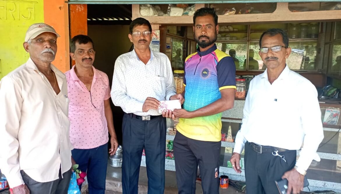 जांभवडे येथील नवजात बालकाच्या उपचारासाठी कै. सिताराम तर्फे सर स्मृती चॅरिटेबल ट्रस्टकडून आर्थिक सहाय्य