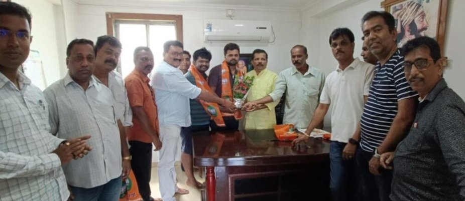 माजगावत विक्रांत सावंत यांना धक्का