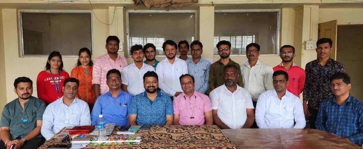 पत्रकारीतेत मोठ्या संधी, मात्र त्याग करण्याची तयारी गरजेची