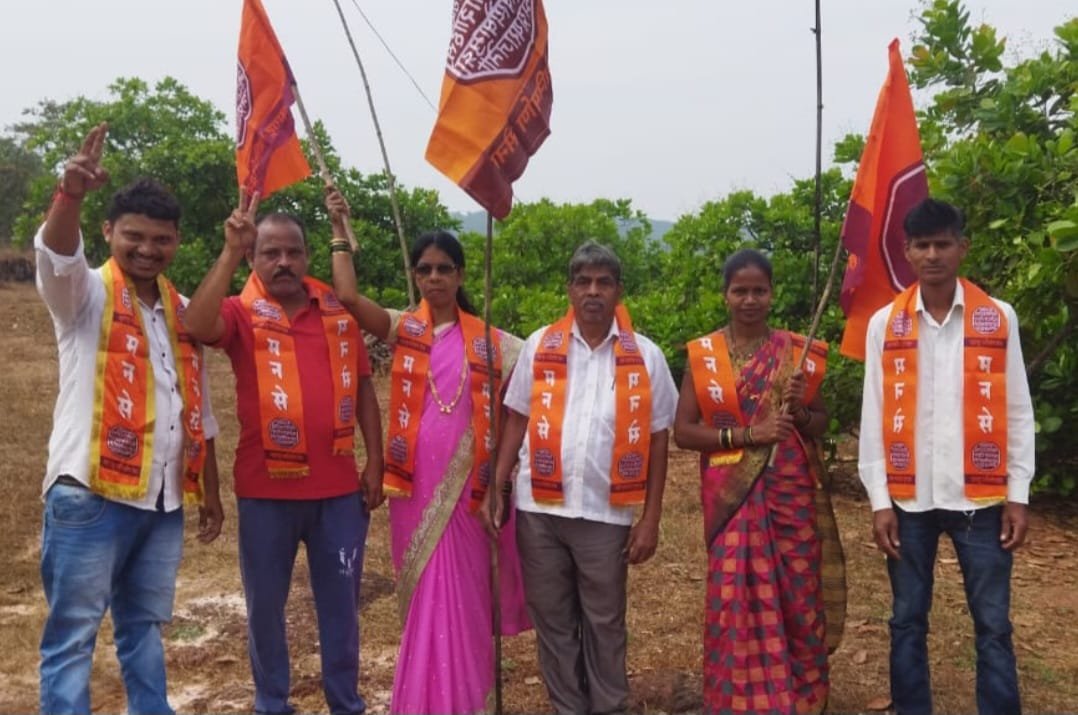 मनसे अध्यक्ष राज ठाकरे यांच्या सिंधुदुर्ग जिल्ह्याच्या दौऱ्यामुळे  देवगडच्या नाद गावात ग्रामपंचायत निवडणूकित मनसेचे तीन उमेदवार बिनविरोध