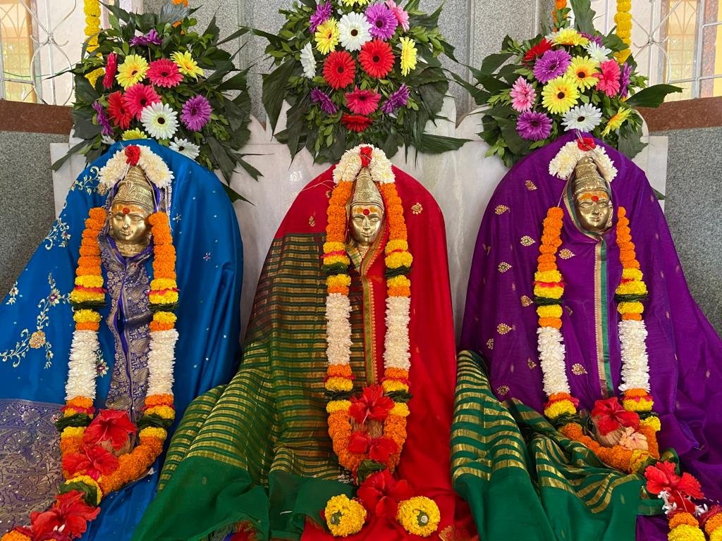 नरडवे येथील श्री विठ्ठलादेवी मंदिरात परंपरेप्रमाणे गुरुवार दि 1 5 डिसेंबर रोजी जत्रोत्सव