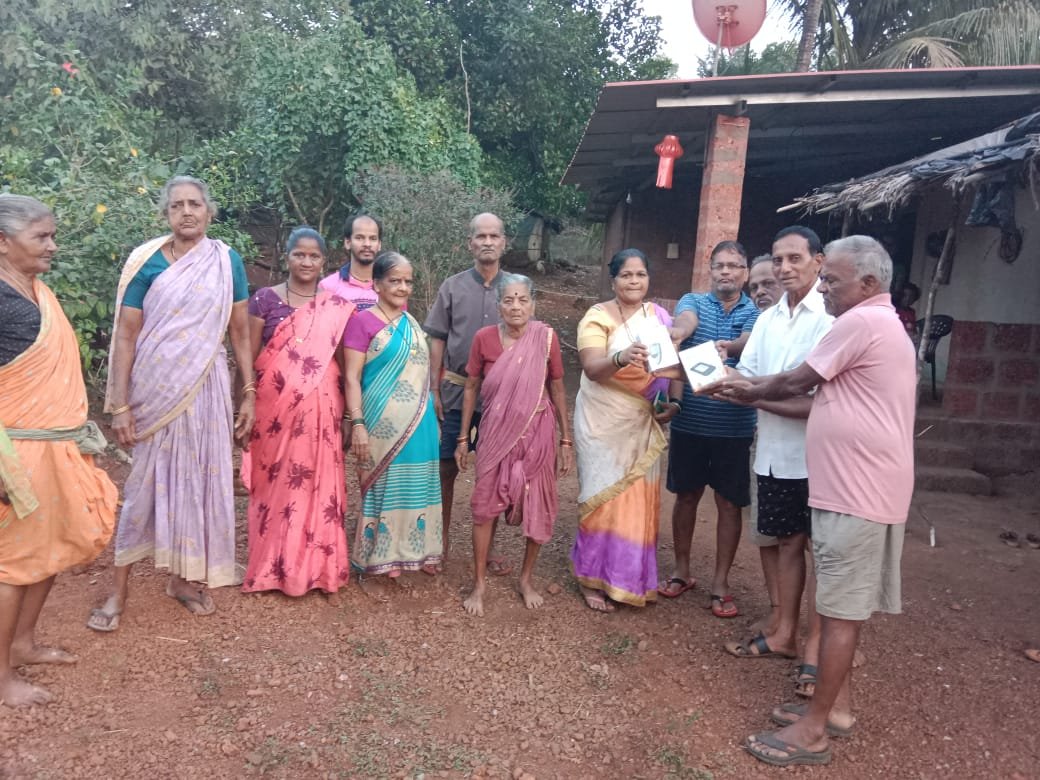 ओसरगाव मळी सडेवाडीच्या ग्रामस्थांनी गावातील ऊच्च रक्तदाब व मधुमेहा च्या रुग्णांना तपासणीसाठी उच्च रक्तदाब व मधुमेह तपासणी यंत्र मोफत उपलब्ध करून देऊन समाजपुढे आदर्श ठेवला