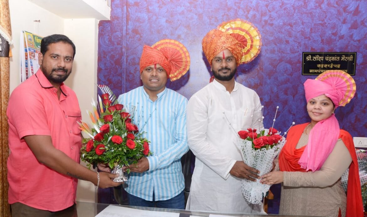 कलमठ प्रभाग चार मधील ग्रामपंचायत सदस्या तनिष्का तेजस लोकरे यांच्याकडून सरपंच संदीप मेस्त्री व उपसरपंच स्वप्निल चिंदरकर यांचा सत्कार