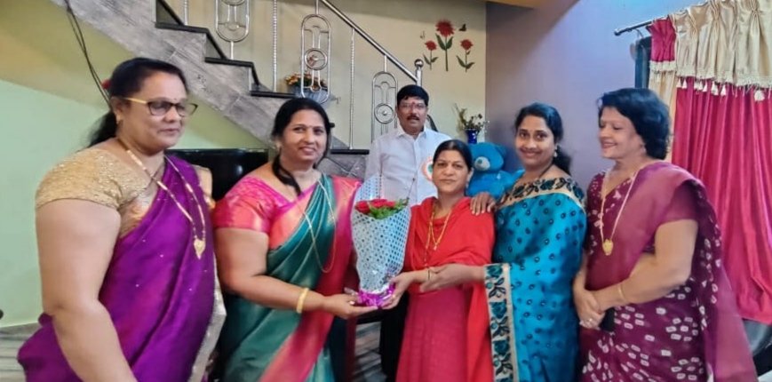 फोंडाघाटच्या नूतन सरपंच सौ. संजना संजय आग्रे यांचे बाळासाहेबांची शिवसेना महिला पदाधिकारी यांच्या हस्ते सत्कार