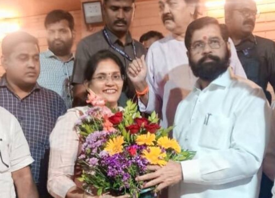 शिवसेना बाळासाहेब ठाकरे गटाच्या सिंधुदुर्ग संपर्कप्रमुख श्रमिकाताई दळवी यांचा दौरा संपन्न