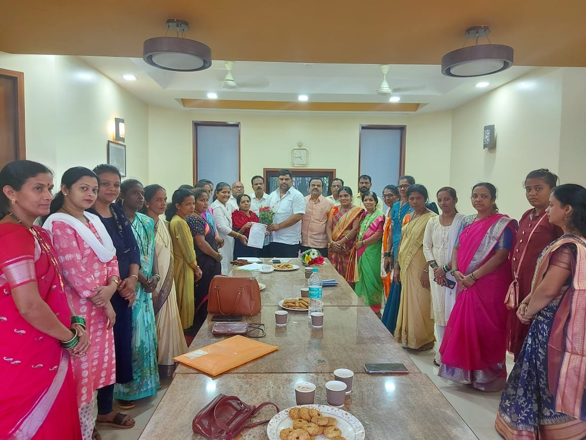 शिवसेना पावशी महिला विभाग संघटकपदी मृणाल परब तर पिंगुळी महिला विभाग संघटकपदी निर्मला पालकर यांची नियुक्ती