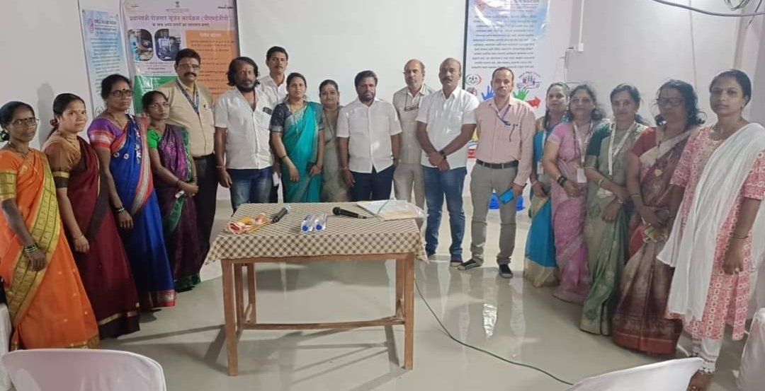 स्वयंरोजगारातून आर्थिक समृद्धी साधा