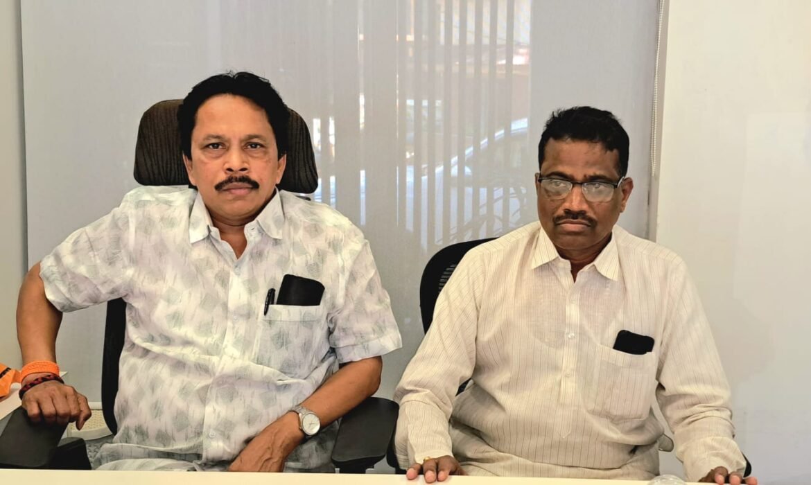सिंधुदुर्ग जिल्हा शिवसेनेच्या वतीने खासदार संजय राऊत यांचे उद्या सिंधुदुर्गात जंगी स्वागत केले जाणार