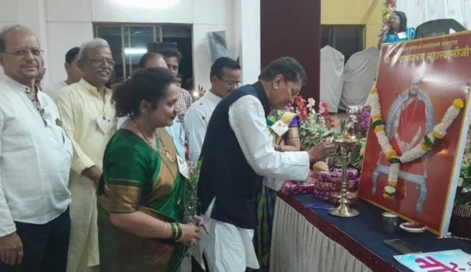 वसतिगृहाचे काम सुरू करा, देणग्या मिळवून देण्याचे आश्वासन.;दीपक केसरकर
