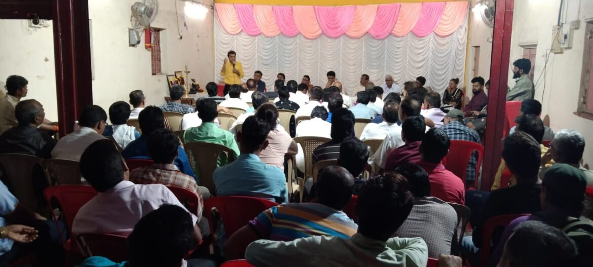 सलून ब्युटी पार्लर असोसिएशन,मुंबई यांच्या माध्यमातून “चालक-मालक,कारागीर व्यावसायिकांसाठी मार्गदर्शन पर शिबिराचे आयोजन