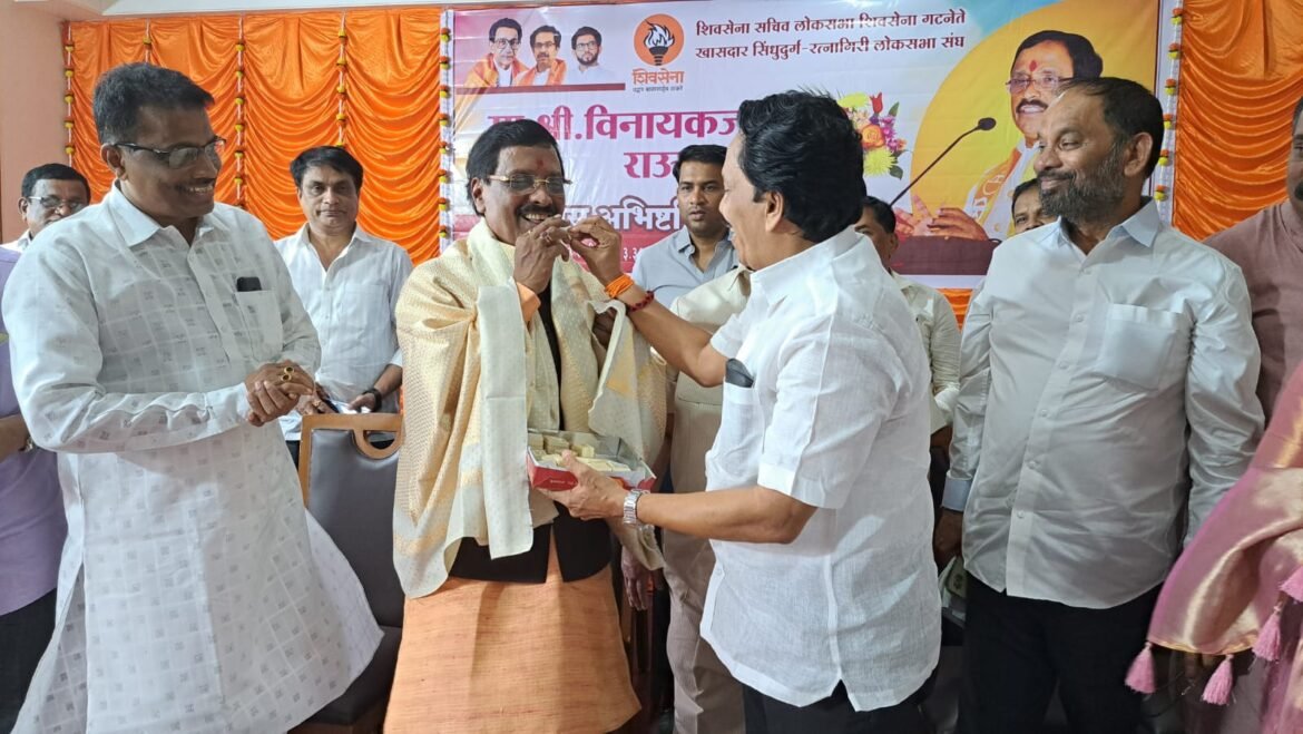 विनायक राऊत यांनी जिल्ह्यातील दहशतवादाला मूठ माती दिली; नारायण राणेंना टोला ; संदेश पारकर