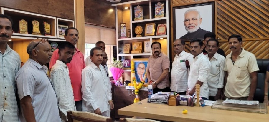 कणकवली न.पं.मध्ये भारतरत्न डॉ. बाबासाहेब आंबेडकर यांची जयंती साजरी