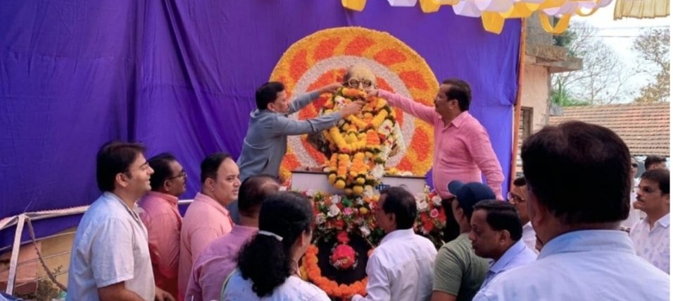 सावंतवाडीत भाजपाच्या माध्यमातून डॉ. बाबासाहेब आंबेडकर यांना अभिवादन