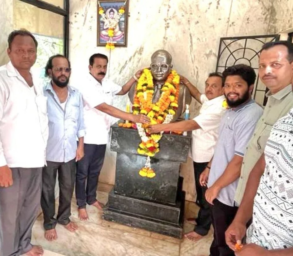 मालवणात भाजपच्या वतीने डॉ. बाबासाहेब आंबेडकरांच्या पुतळ्याला पुष्पहार