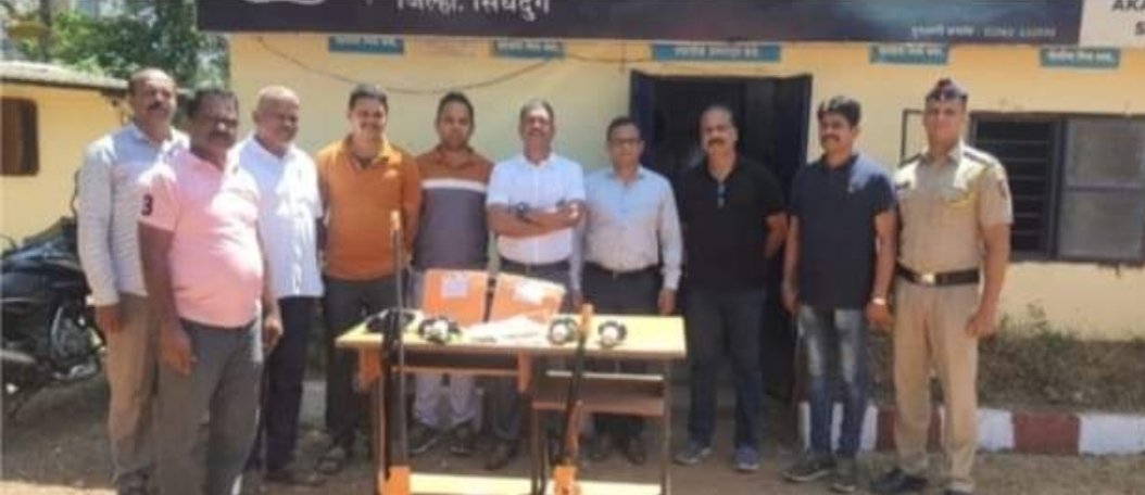 शिकारीच्या उद्देशाने बंदूक घेऊन फिरणारे चौघे अटक:कडावल बाजारपेठ आज सकाळी साडे पाच वाजण्याची घटना